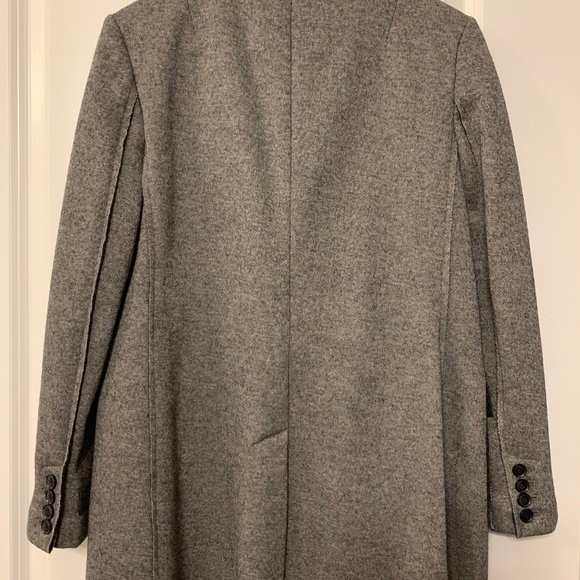 Banana Republic Dark Grey Wool-Blend Blazer (Size 6 Petite) - Picture 2 of 10